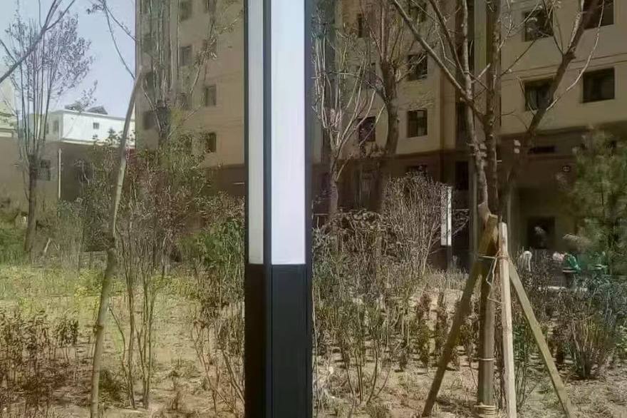 广西太阳能路灯应用场景实拍