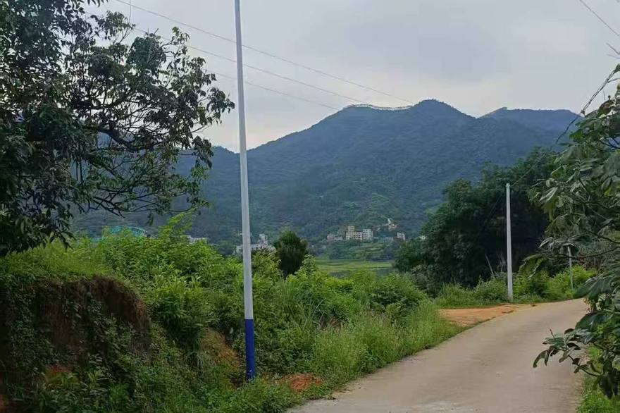 梧州市太阳能路灯应用场景实拍