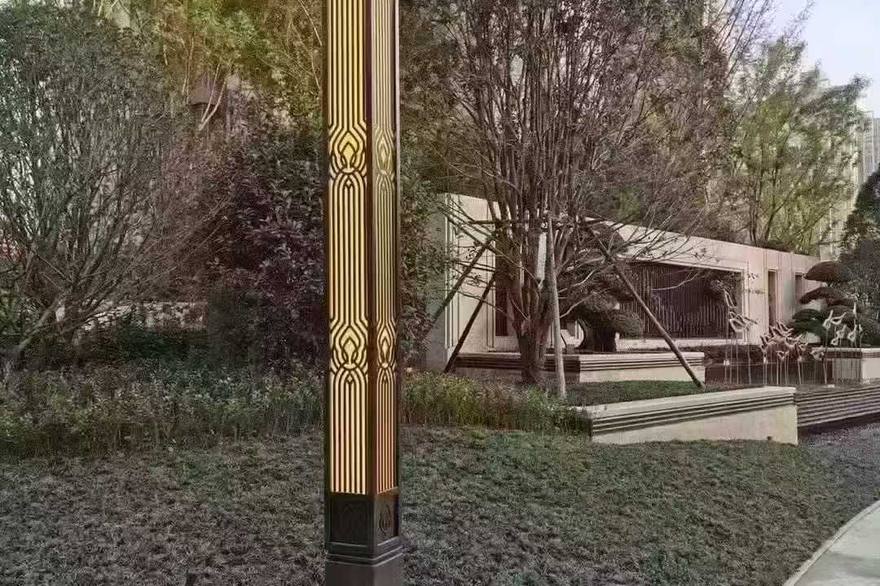 防城港市太阳能路灯应用场景实拍