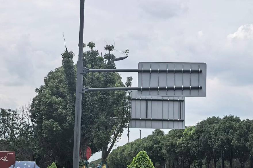 贺州市太阳能路灯应用场景实拍